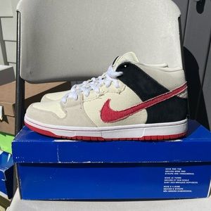 Nike Dunk Mid Pro SB